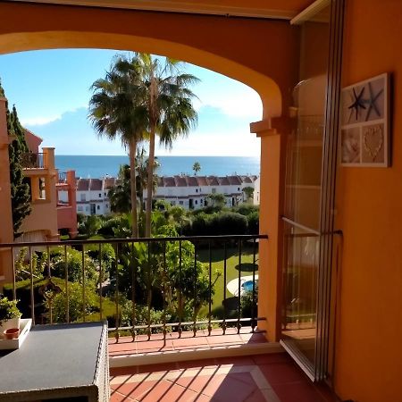 Appartement Met Zeezicht En Vlakbij Het Strand Manilva Kültér fotó