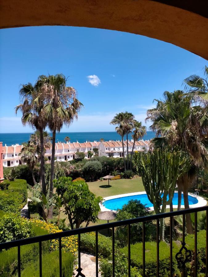 Appartement Met Zeezicht En Vlakbij Het Strand Manilva Kültér fotó