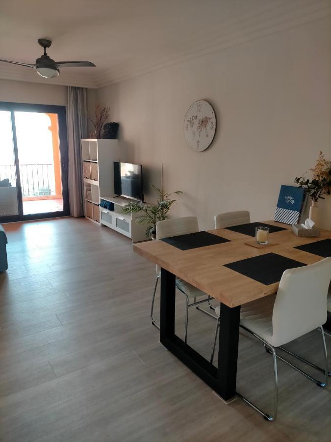 Appartement Met Zeezicht En Vlakbij Het Strand Manilva Kültér fotó