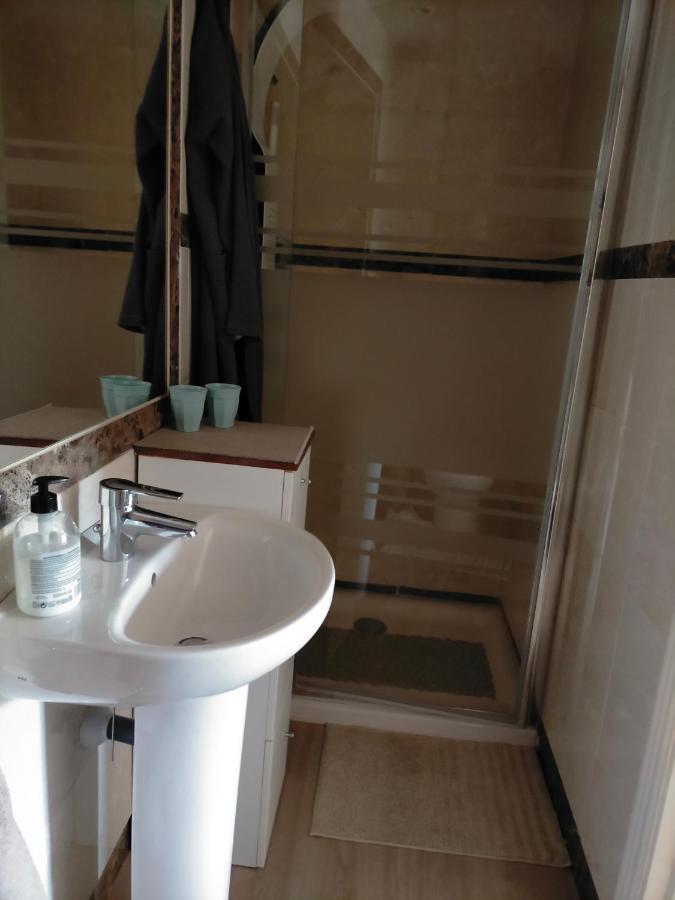 Appartement Met Zeezicht En Vlakbij Het Strand Manilva Kültér fotó