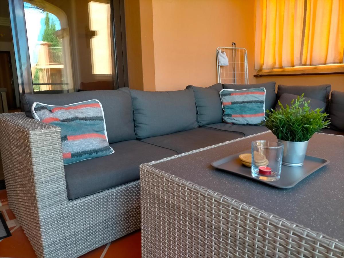 Appartement Met Zeezicht En Vlakbij Het Strand Manilva Kültér fotó