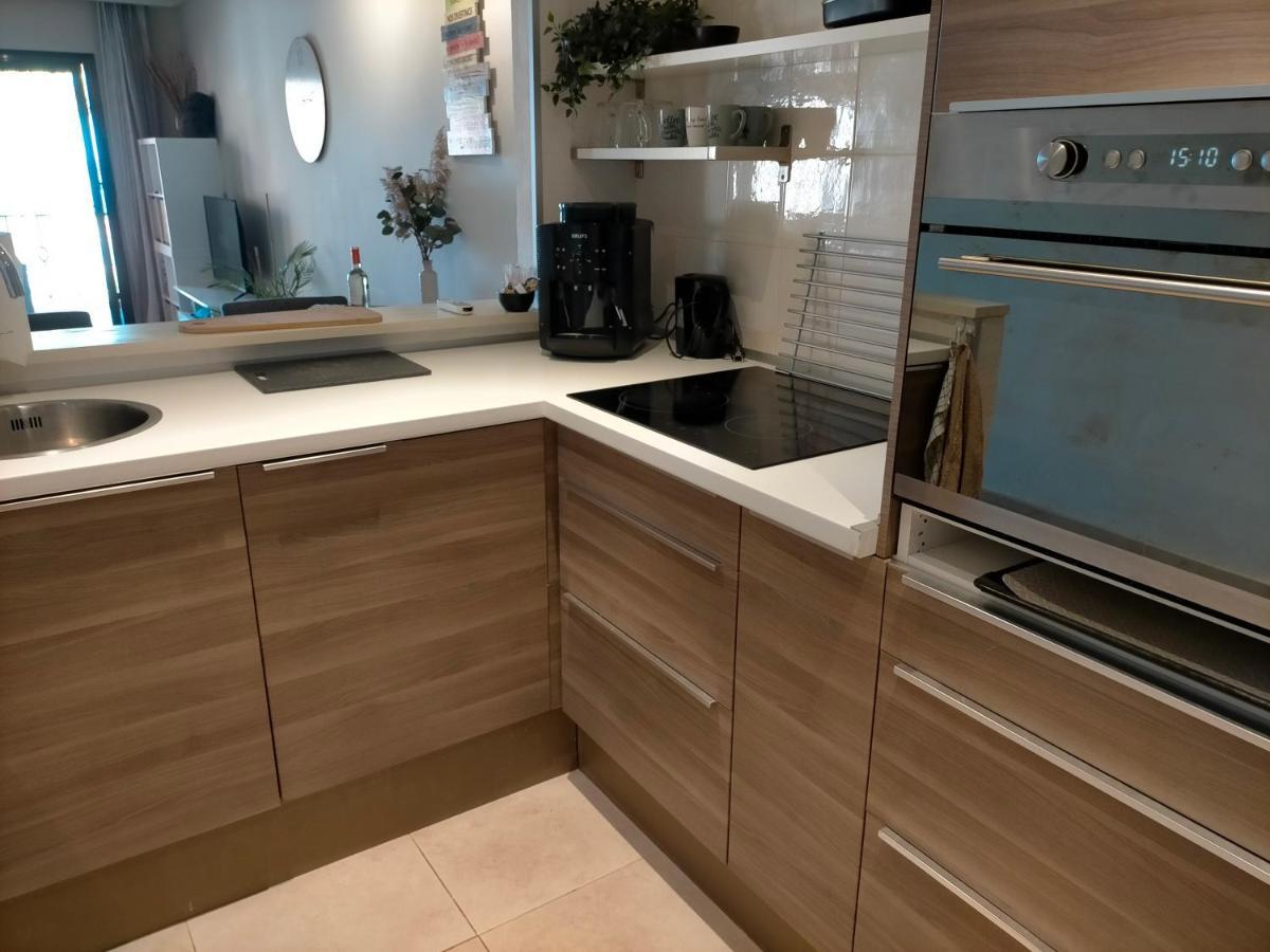 Appartement Met Zeezicht En Vlakbij Het Strand Manilva Kültér fotó